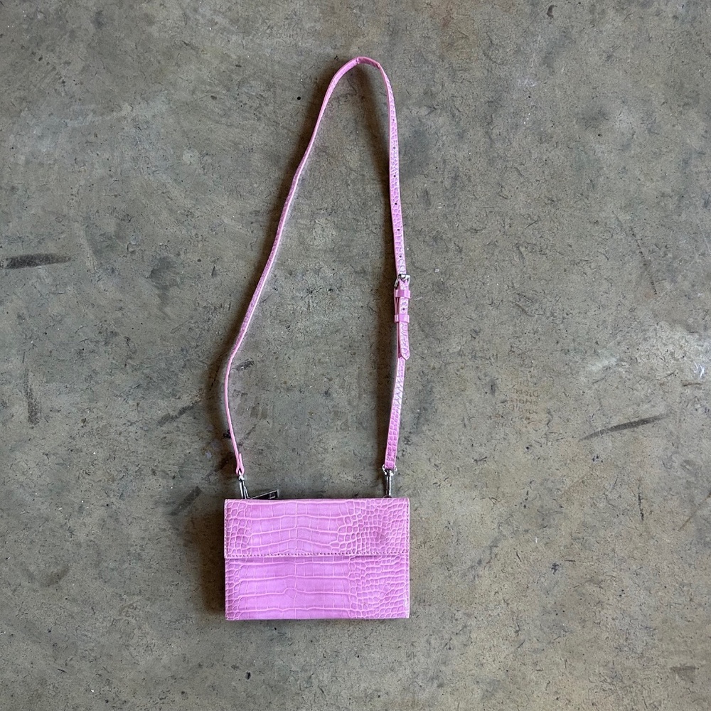 Mini purse in pink croc print
